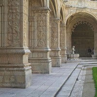 Edge of courtyard